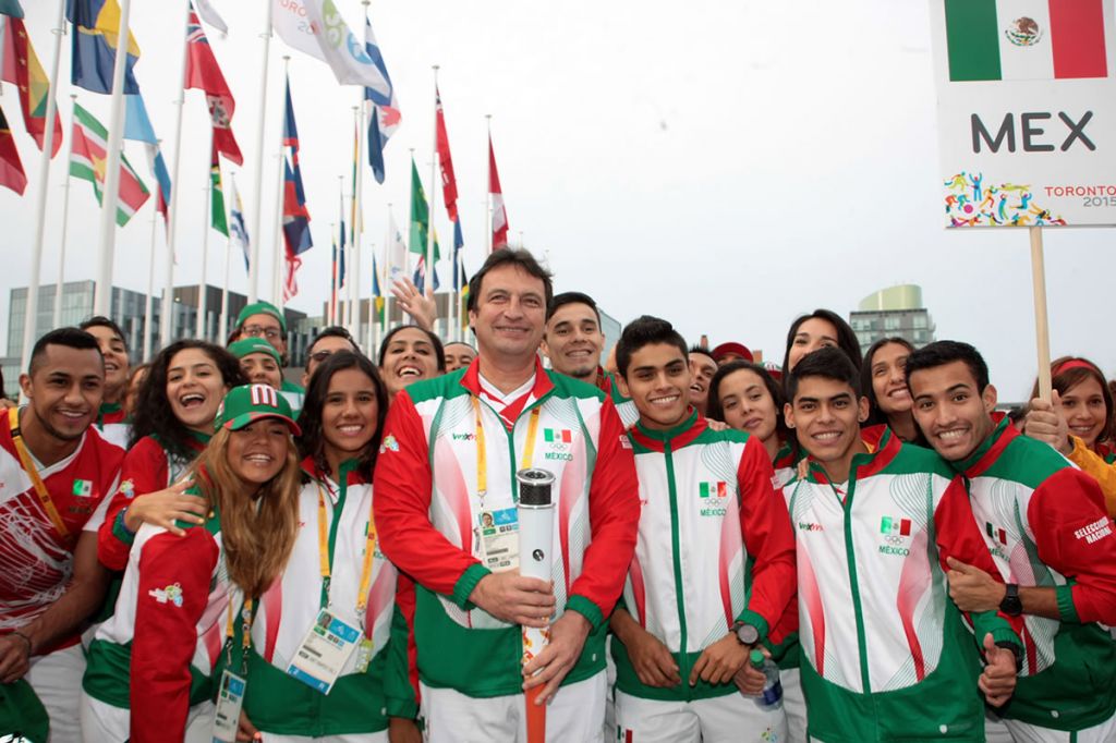 Izamiento De Bandera De M Xico Oficial Del Comit Ol Mpico Mexicano